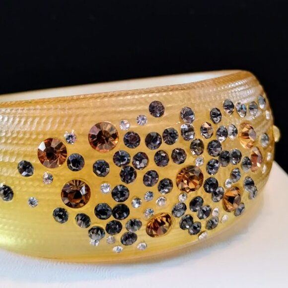 Alexis Bittar Crystal Rhinestone Spray Frosted Iridescent Lucite Bracelet - Picture 3 of 4